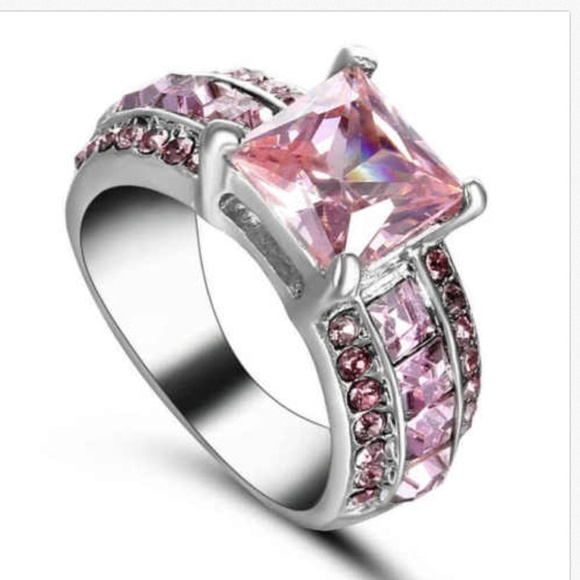 unbranded Jewelry - fashion Ring Pink Topaz 18K white Gold Filled Sz 6